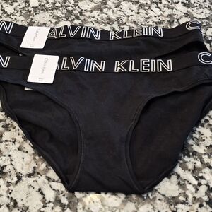 NWT Calvin Klein Women's Bikini - Sz M